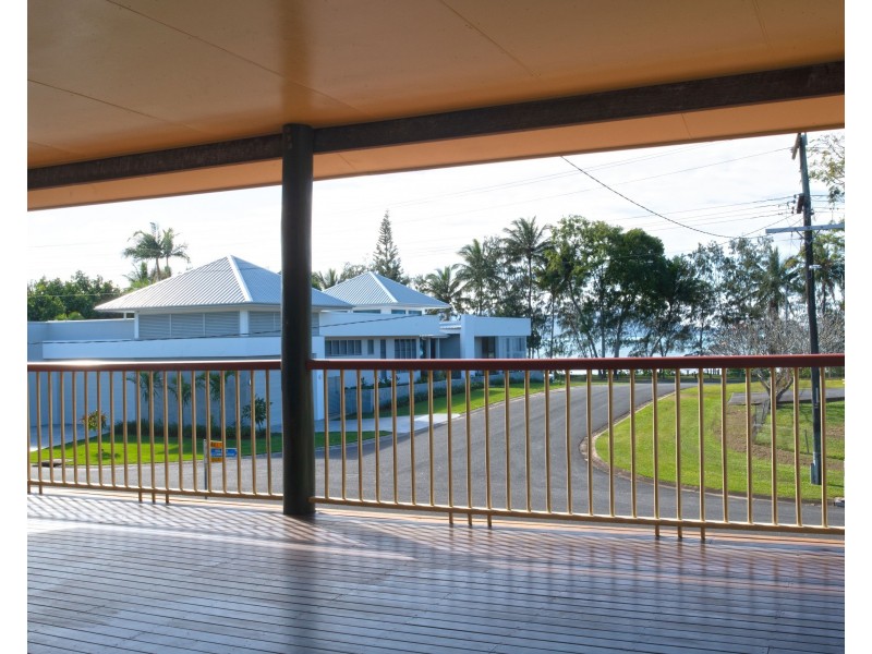 30 Wall Street, South Mission Beach QLD 4852