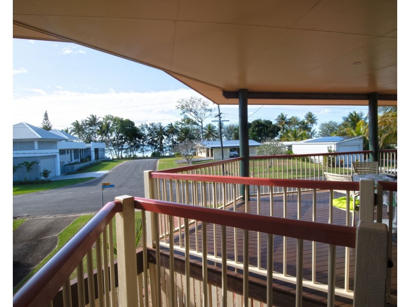30 Wall Street, South Mission Beach QLD 4852
