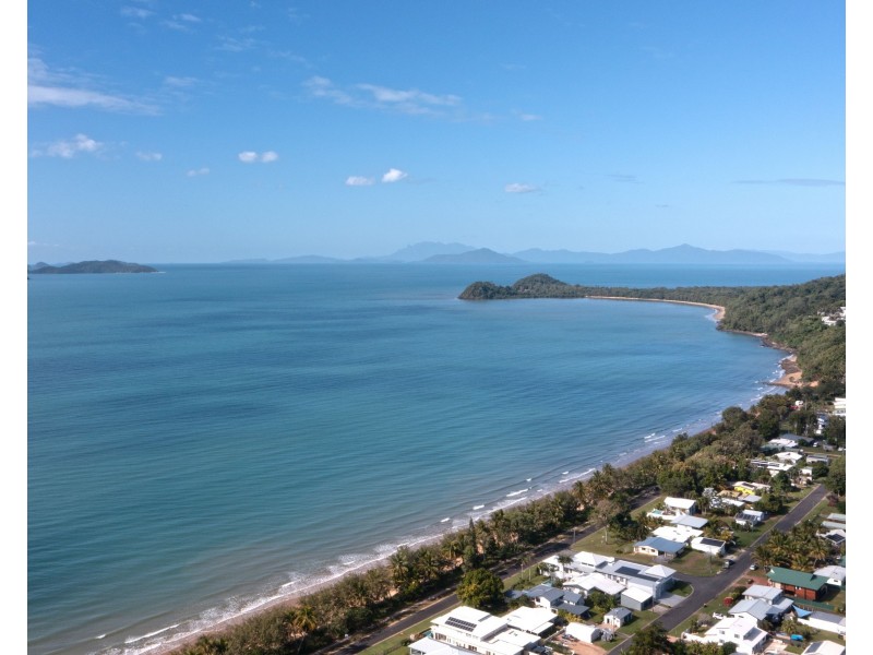 30 Wall Street, South Mission Beach QLD 4852