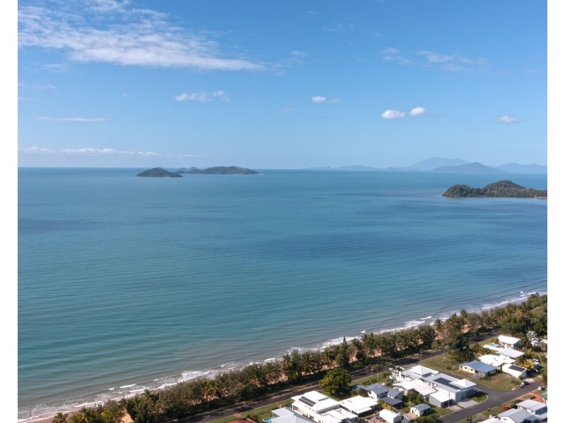 30 Wall Street, South Mission Beach QLD 4852