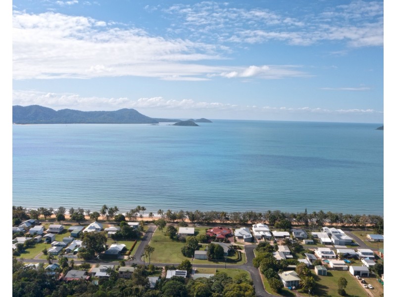 30 Wall Street, South Mission Beach QLD 4852