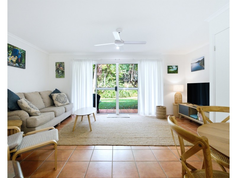 Unit 5/30 Bingil Bay Road, Bingil Bay QLD 4852