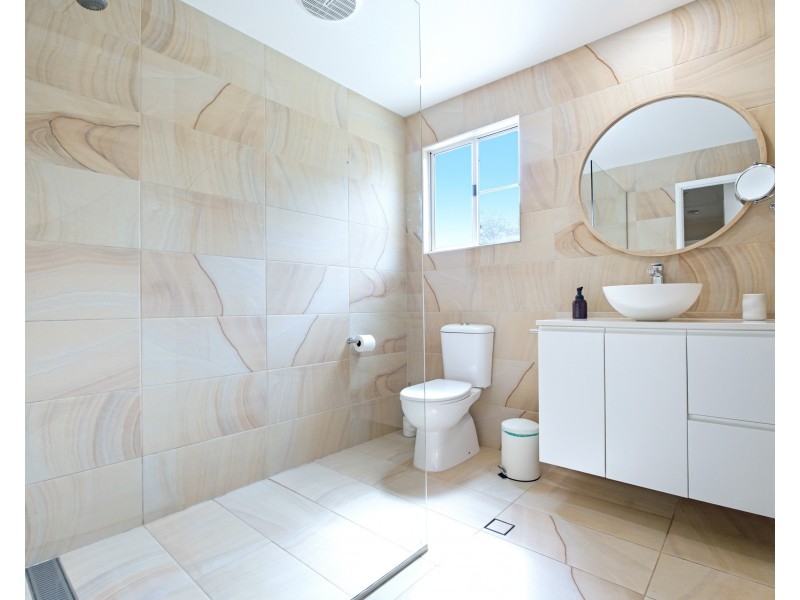 Unit 5/30 Bingil Bay Road, Bingil Bay QLD 4852