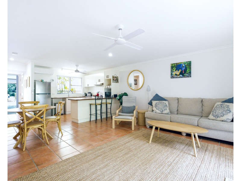 Unit 5/30 Bingil Bay Road, Bingil Bay QLD 4852