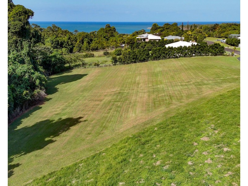 20 Unsworth Drive, Mission Beach QLD 4852