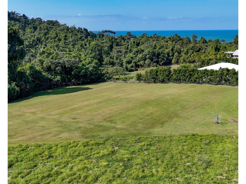 20 Unsworth Drive, Mission Beach QLD 4852