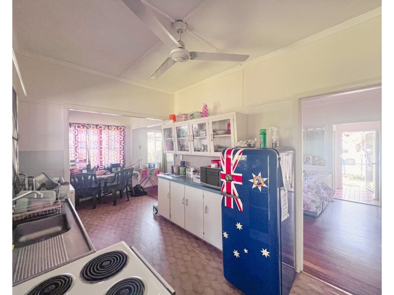 9 Mcquillen Street, Tully QLD 4854