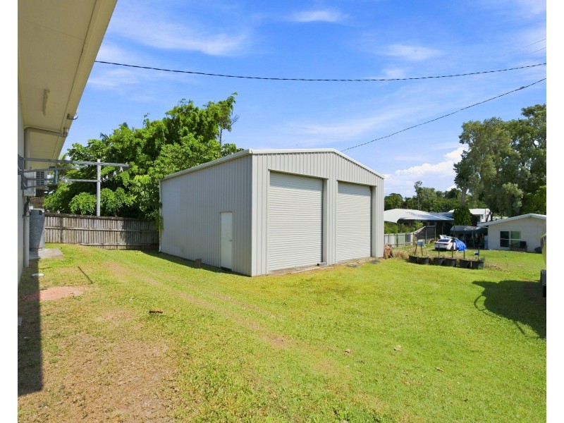 64 Kennedy Esplanade, South Mission Beach QLD 4852