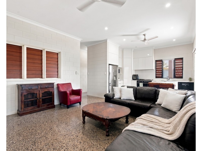 64 Kennedy Esplanade, South Mission Beach QLD 4852