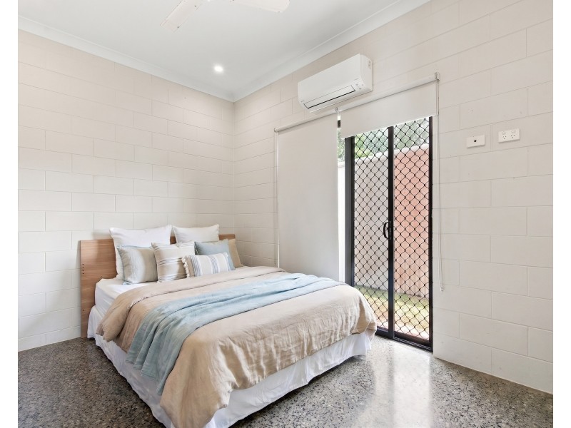 64 Kennedy Esplanade, South Mission Beach QLD 4852