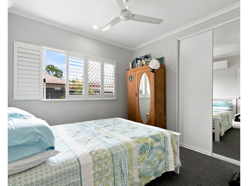 8 Shore Street, Wongaling Beach QLD 4852