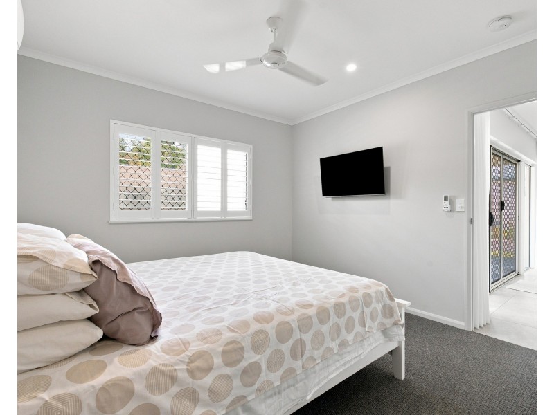 8 Shore Street, Wongaling Beach QLD 4852