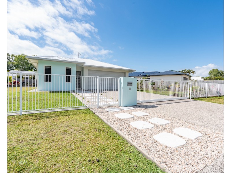 8 Shore Street, Wongaling Beach QLD 4852