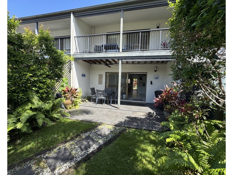 Unit 5/75 Reid Road, Wongaling Beach QLD 4852