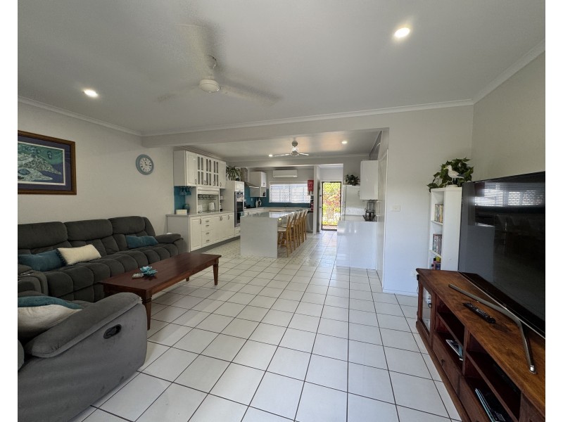 Unit 5/75 Reid Road, Wongaling Beach QLD 4852