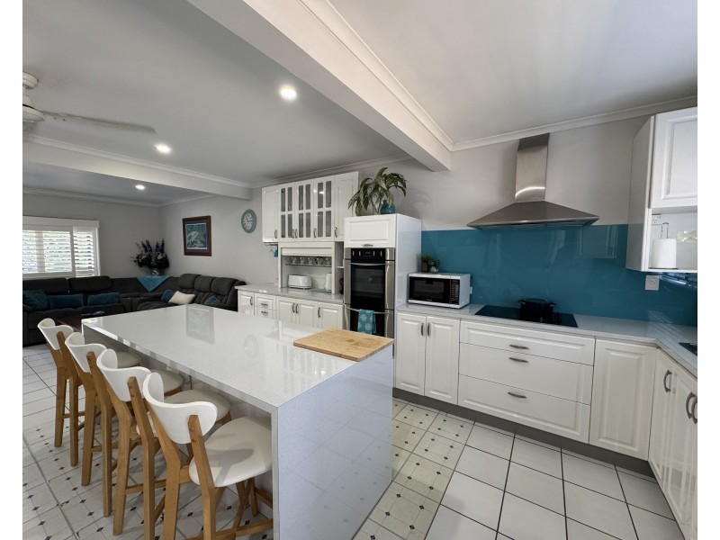 Unit 5/75 Reid Road, Wongaling Beach QLD 4852