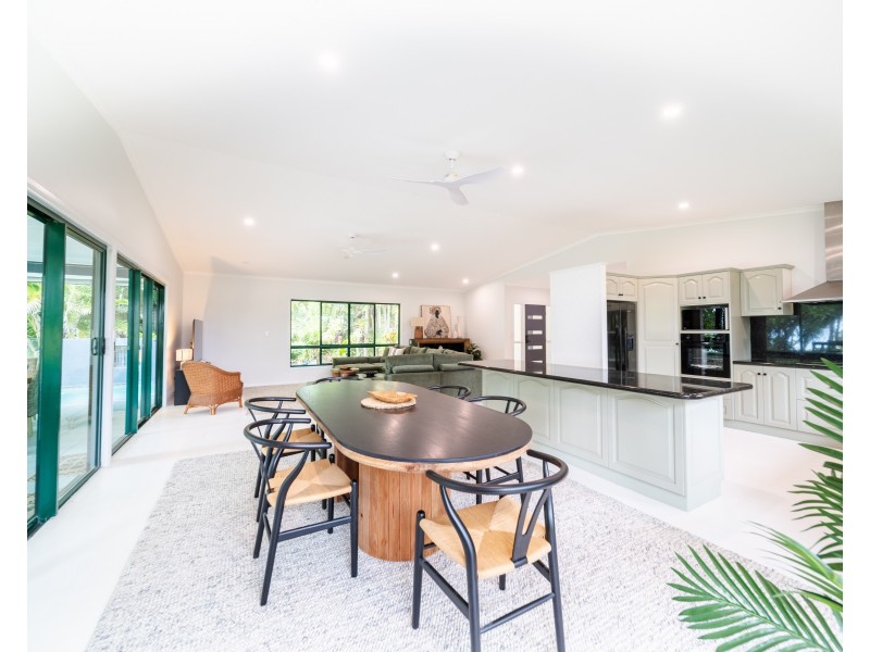 24 Pacific Parade, Mission Beach QLD 4852