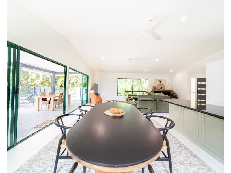 24 Pacific Parade, Mission Beach QLD 4852