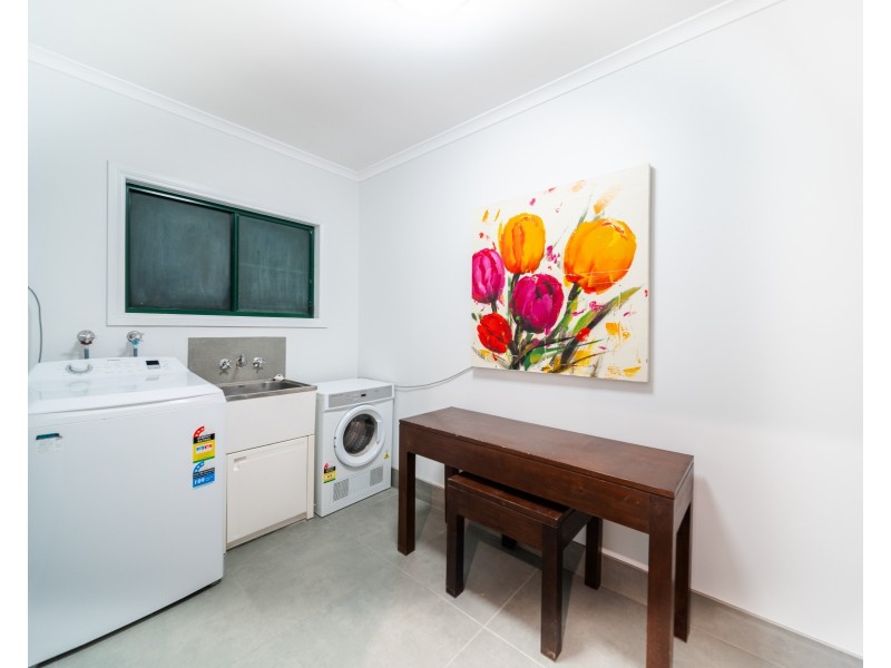24 Pacific Parade, Mission Beach QLD 4852