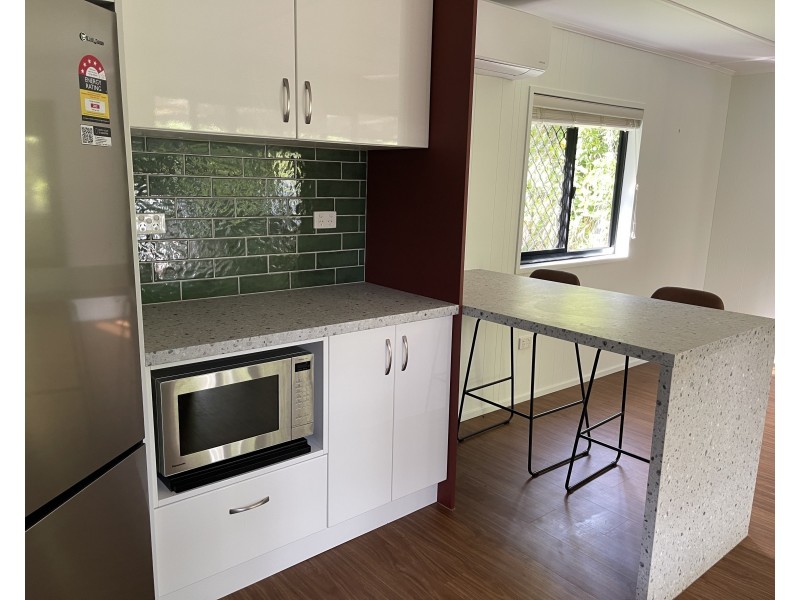 6 Hutchison Close, Mission Beach QLD 4852
