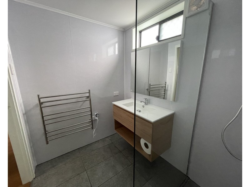 6 Hutchison Close, Mission Beach QLD 4852