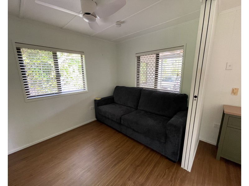 6 Hutchison Close, Mission Beach QLD 4852