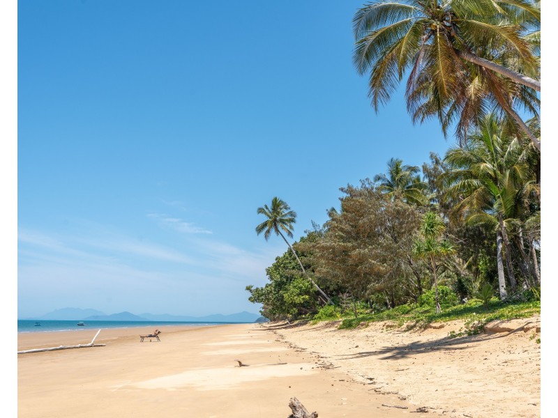 3 Genoa Court, South Mission Beach QLD 4852