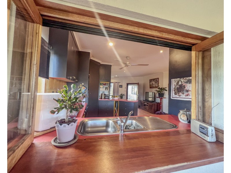 16 Jackey Jackey Street, South Mission Beach QLD 4852