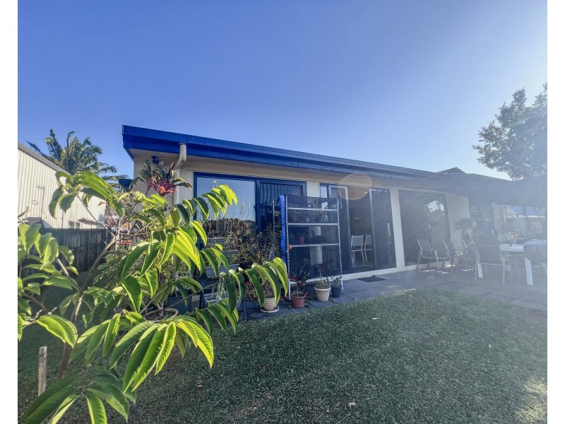 16 Jackey Jackey Street, South Mission Beach QLD 4852