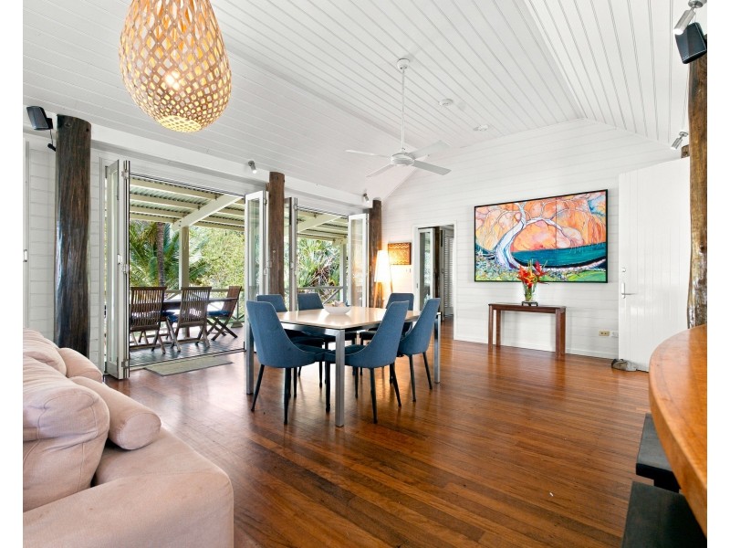 8B Reid Road, Wongaling Beach QLD 4852