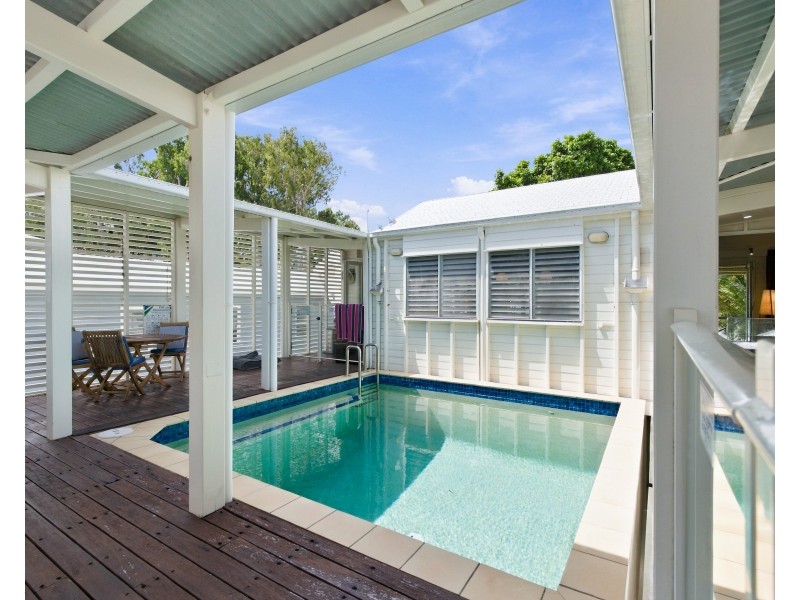 8B Reid Road, Wongaling Beach QLD 4852
