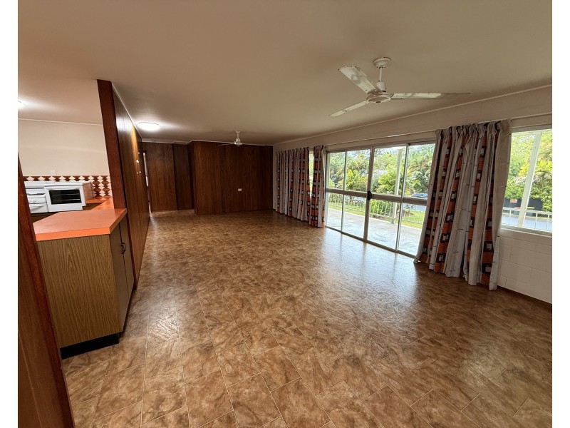 13a Porter Promenade, Mission Beach QLD 4852