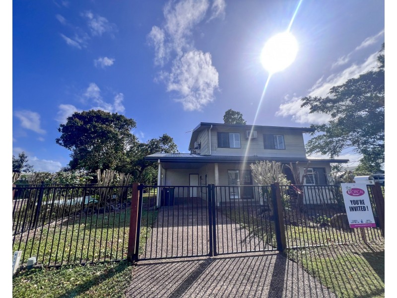 16 Grevillea Street, Tully Heads QLD 4854