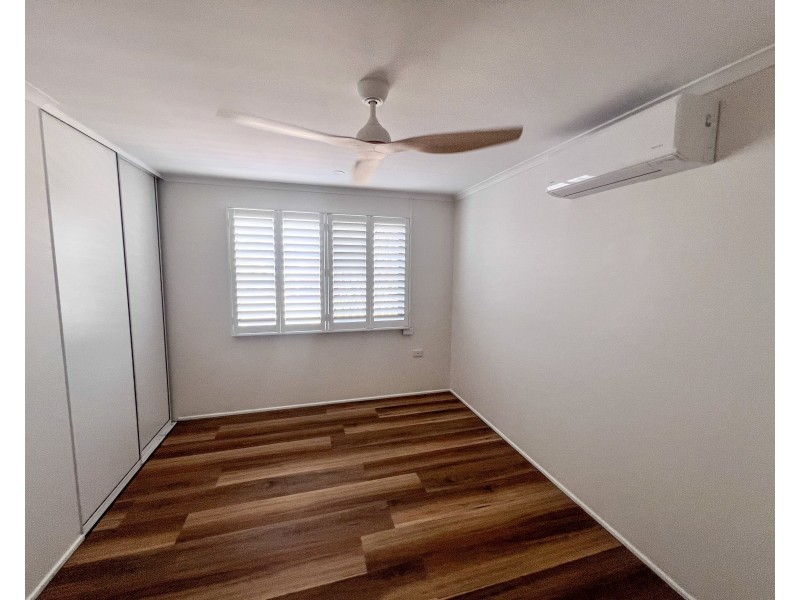 16 Grevillea Street, Tully Heads QLD 4854