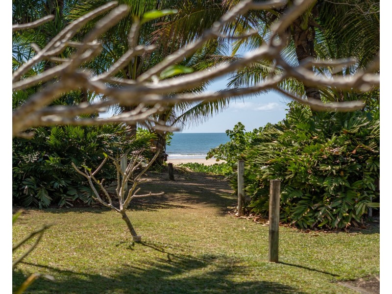 1/1 Conch Street, Mission Beach QLD 4852