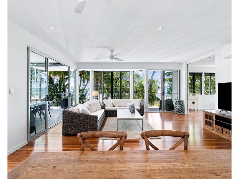 1/1 Conch Street, Mission Beach QLD 4852