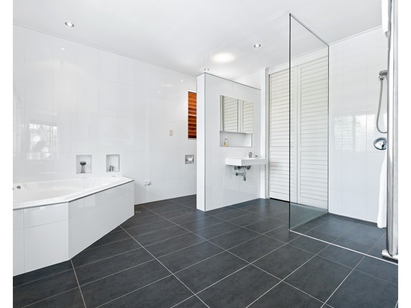 1/1 Conch Street, Mission Beach QLD 4852