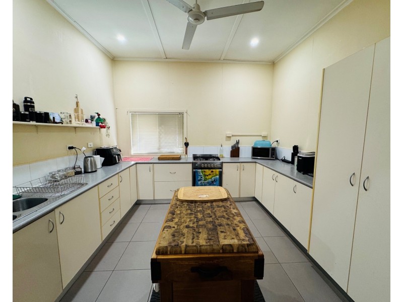 7 Edward Street, Silkwood QLD 4856