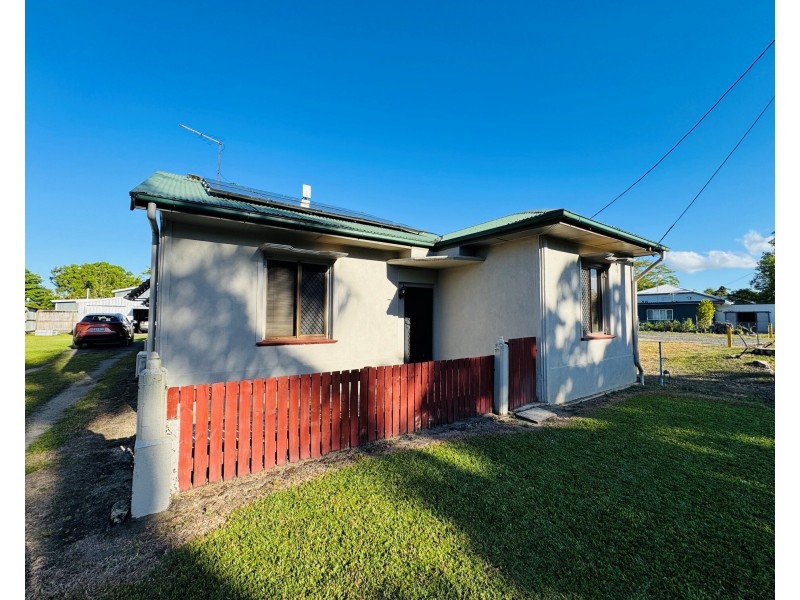7 Edward Street, Silkwood QLD 4856