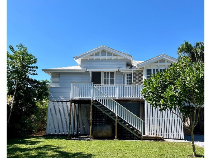 72 Holland Street, Wongaling Beach QLD 4852