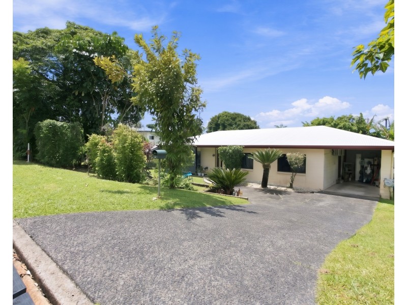 2 Hielscher Street, Tully QLD 4854