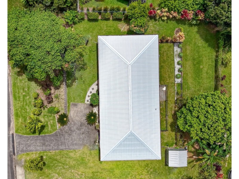 2 Hielscher Street, Tully QLD 4854