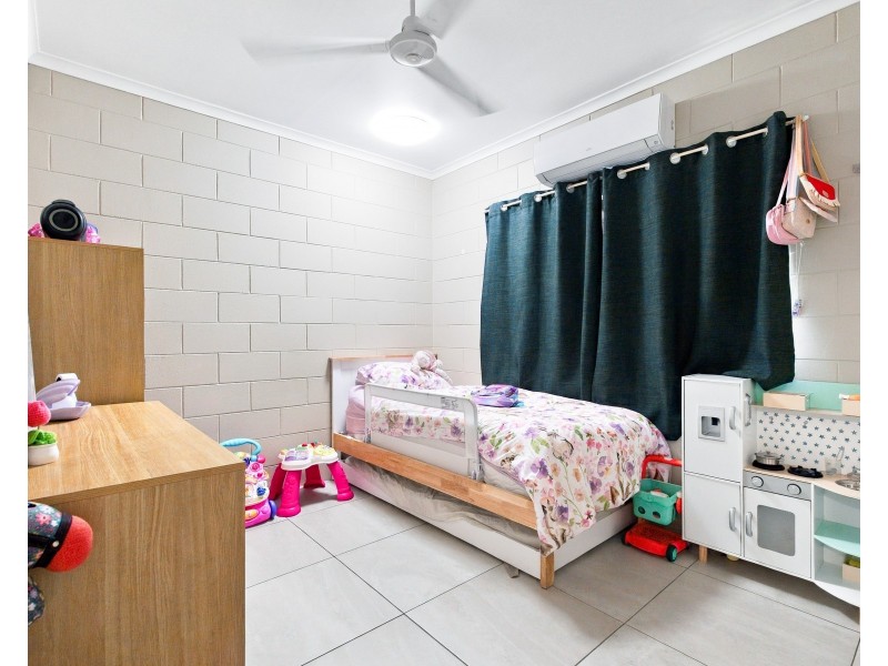 2 Hielscher Street, Tully QLD 4854