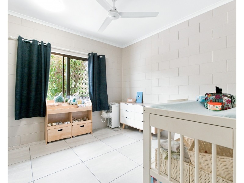 2 Hielscher Street, Tully QLD 4854