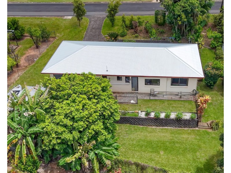 2 Hielscher Street, Tully QLD 4854