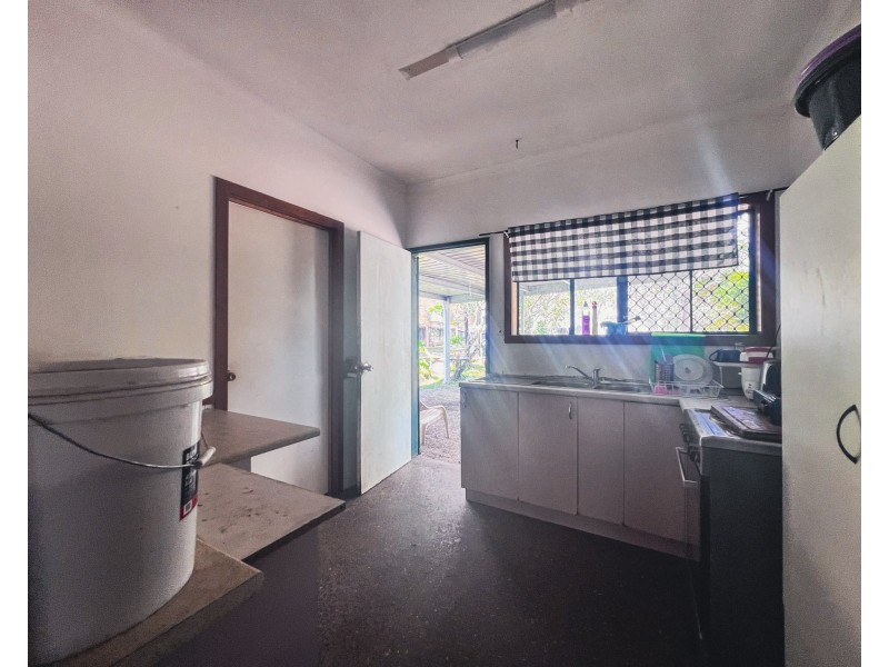70 Holland Street, Wongaling Beach QLD 4852