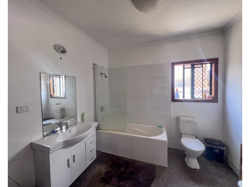 70 Holland Street, Wongaling Beach QLD 4852