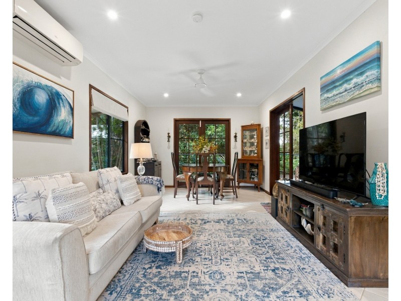 8 Spurwood Close, Wongaling Beach QLD 4852