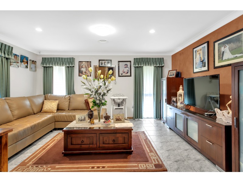 1 President Road, Albanvale VIC 3021