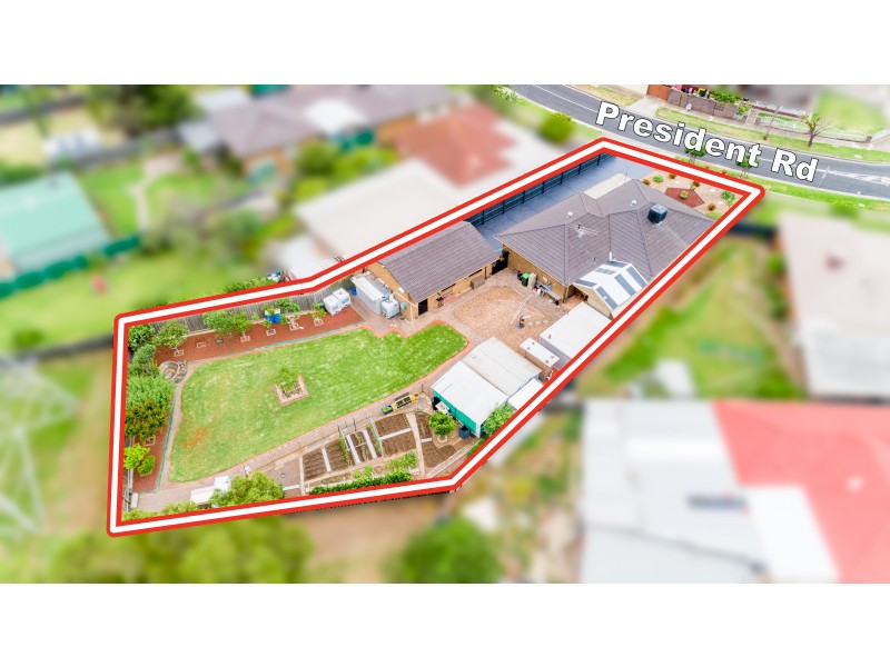 1 President Road, Albanvale VIC 3021